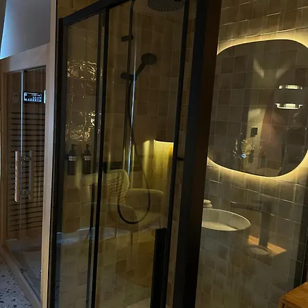 Strasbourg, Sauna, Spa, Ibiza, Evasion Romantique Et Sensuelle 公寓 *